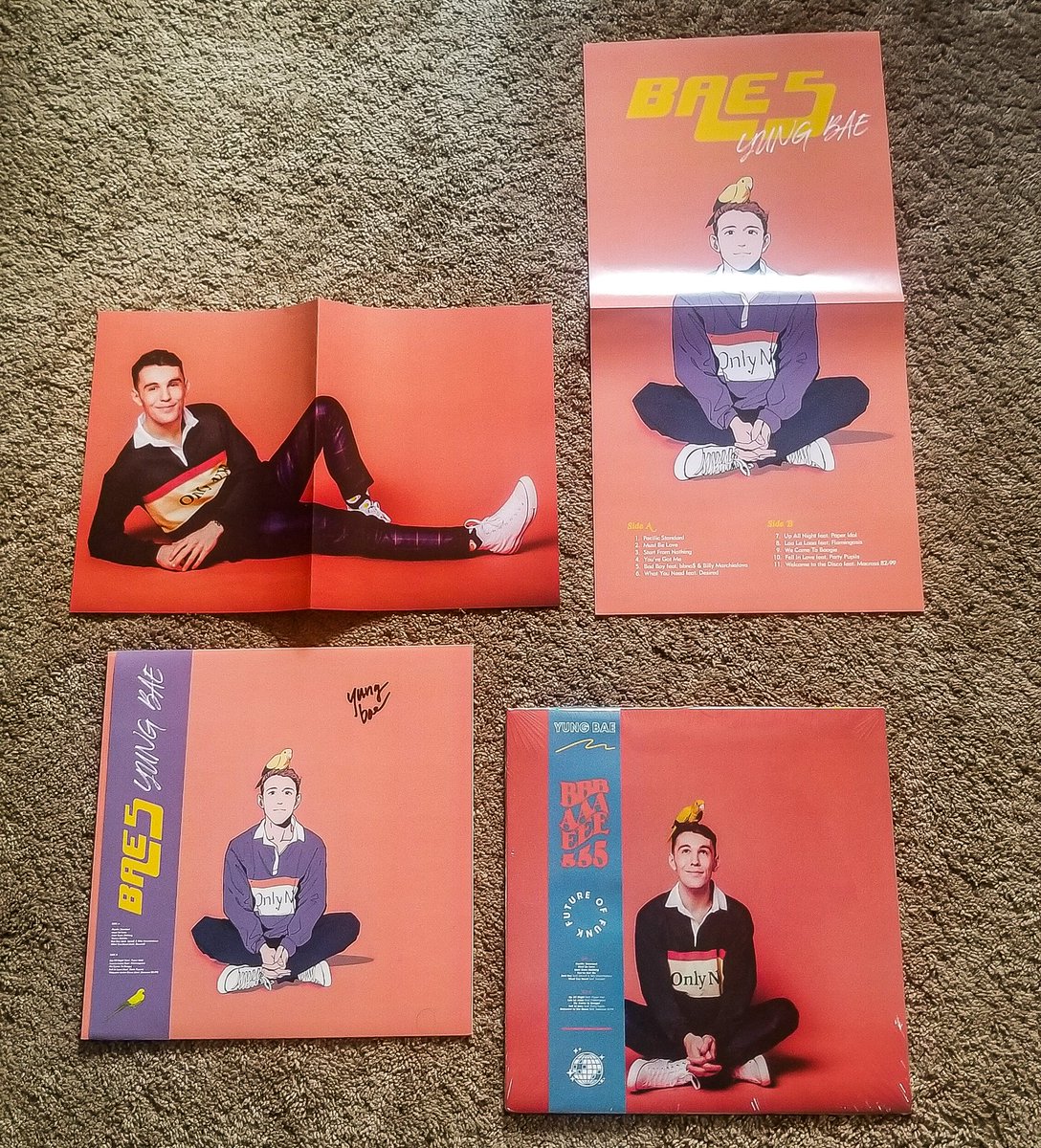 pearvoz's tweet photo. My #Bae5 vinyl set came in today! Thank you @yungbae so much this is easily the coolest vinyl/vinyl set I have now! https://t.co/Nz8JH8V5Li