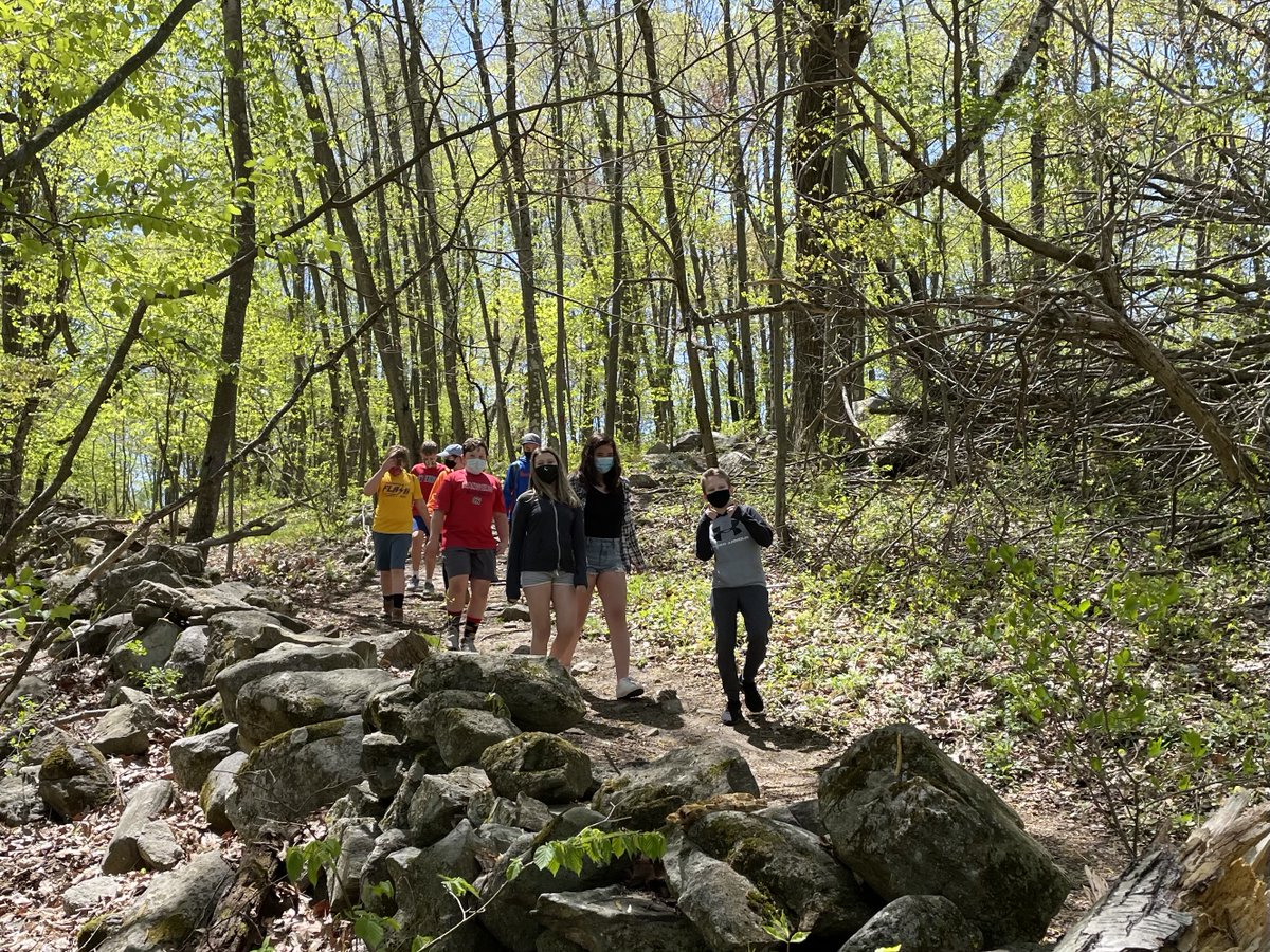 NFMiddleBlue's tweet photo. Laedke Lunch heads out into the woods for a hike! https://t.co/xnCWLDV7GA