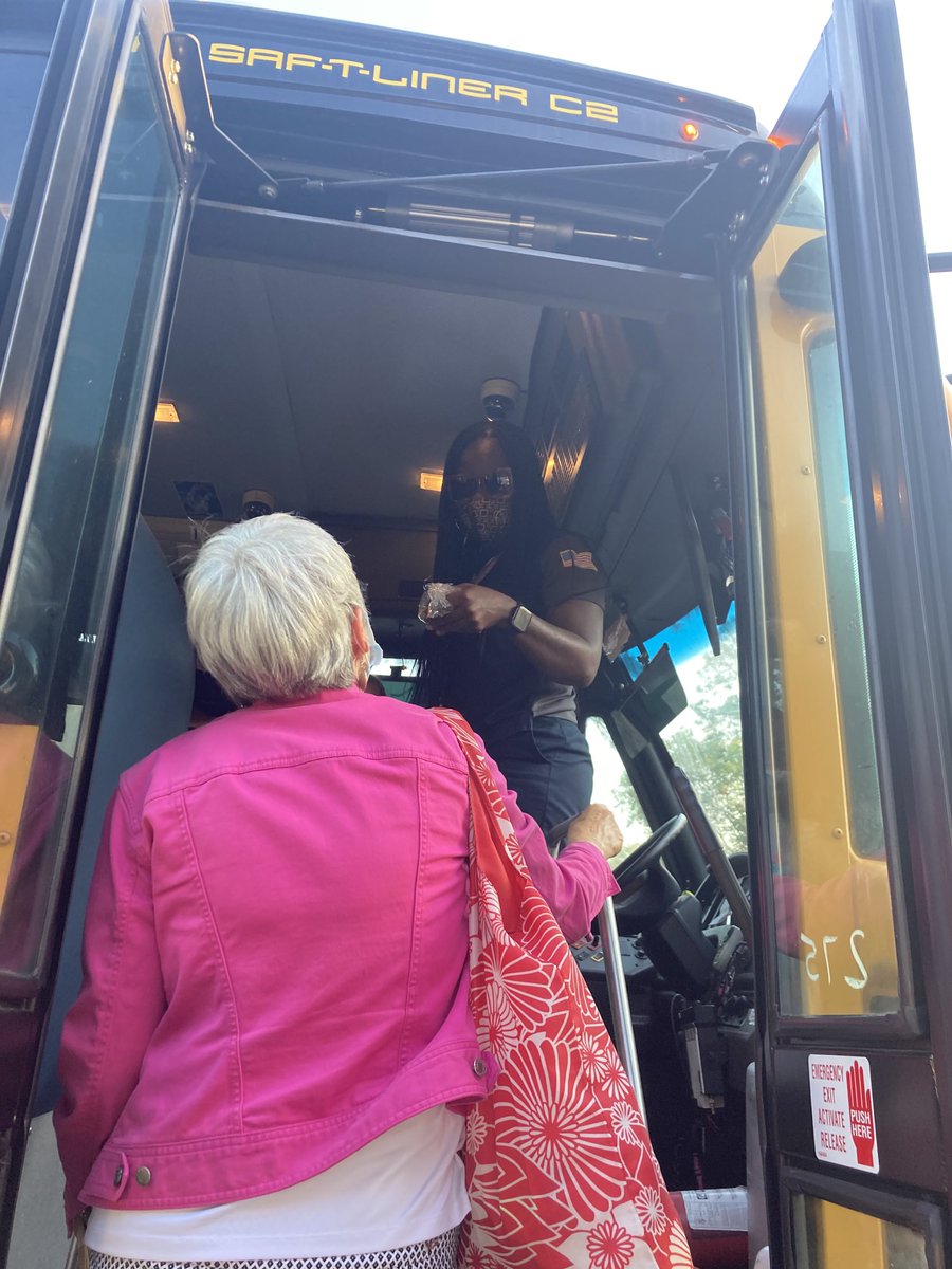 TOEBears's tweet image. ⁦@TOEBears⁩ Thank you, Mrs. Morgan for visiting and bringing treats for our hard working TOE TEAM! We all appreciated your kind words and thoughtfulness!