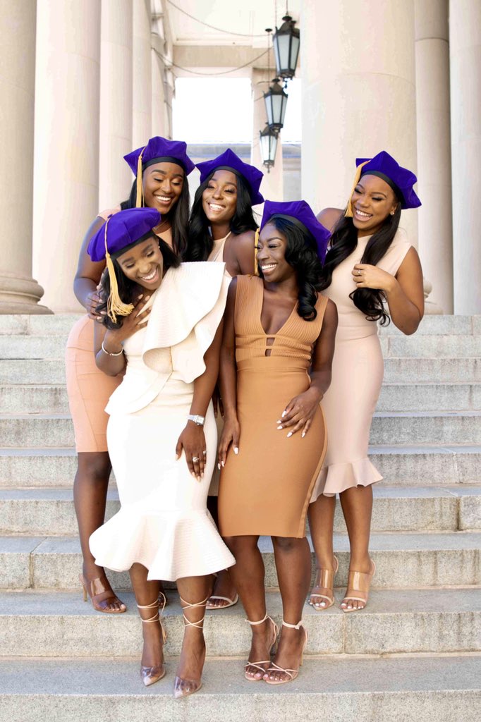 ___alix's tweet photo. How many lawyers you got? 🎓💕 https://t.co/AUqRWw0rZt
