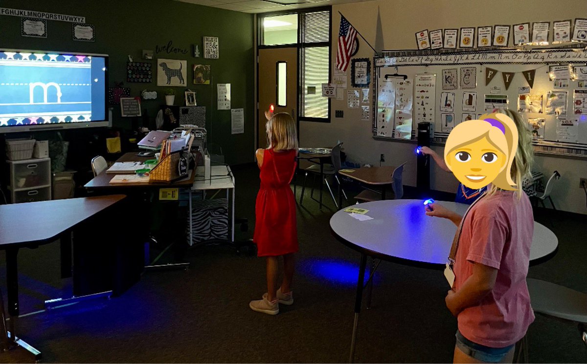 Skywriting with directed strokes using finger flashlights...they LOVED it! So fun! #katyintervent #jrerocks #katydyslexia