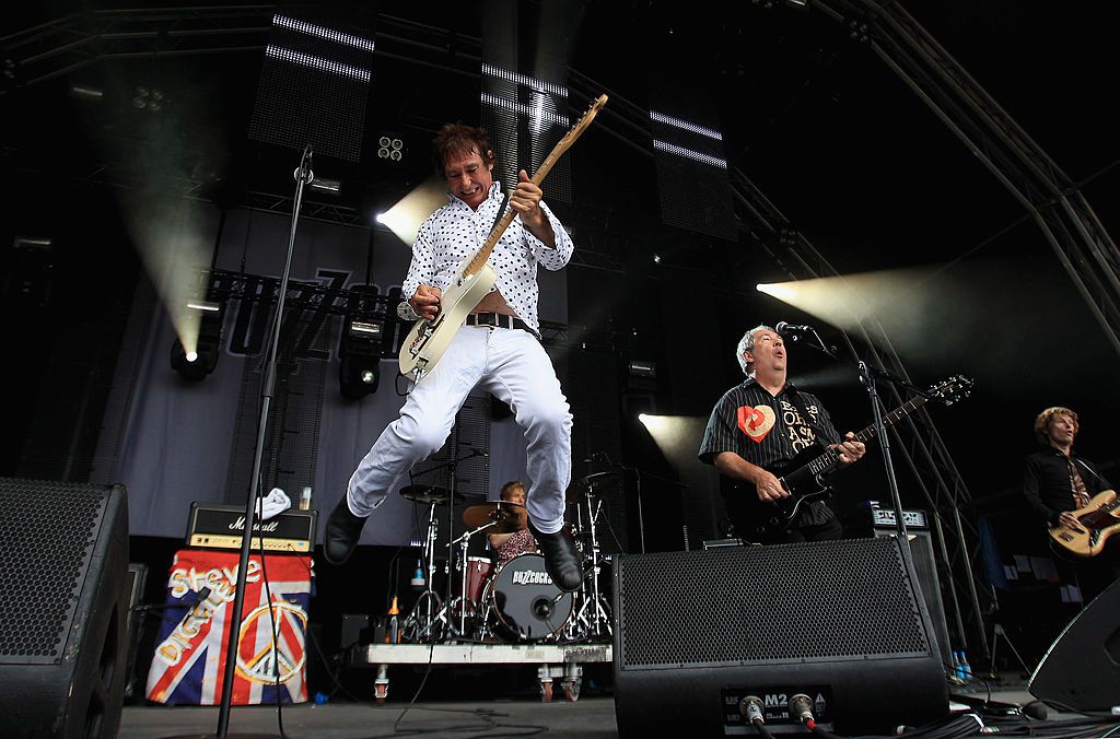 Happy birthday to the mighty Steve Diggle. 