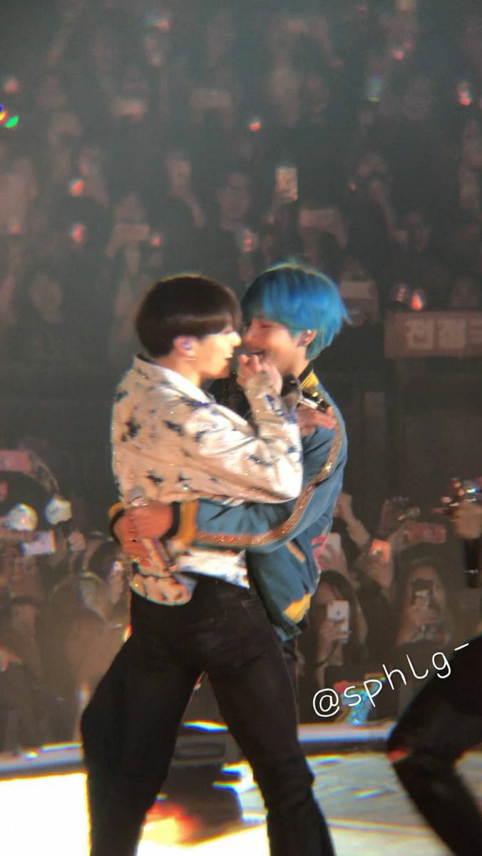 taekook pictures no crop; a thread