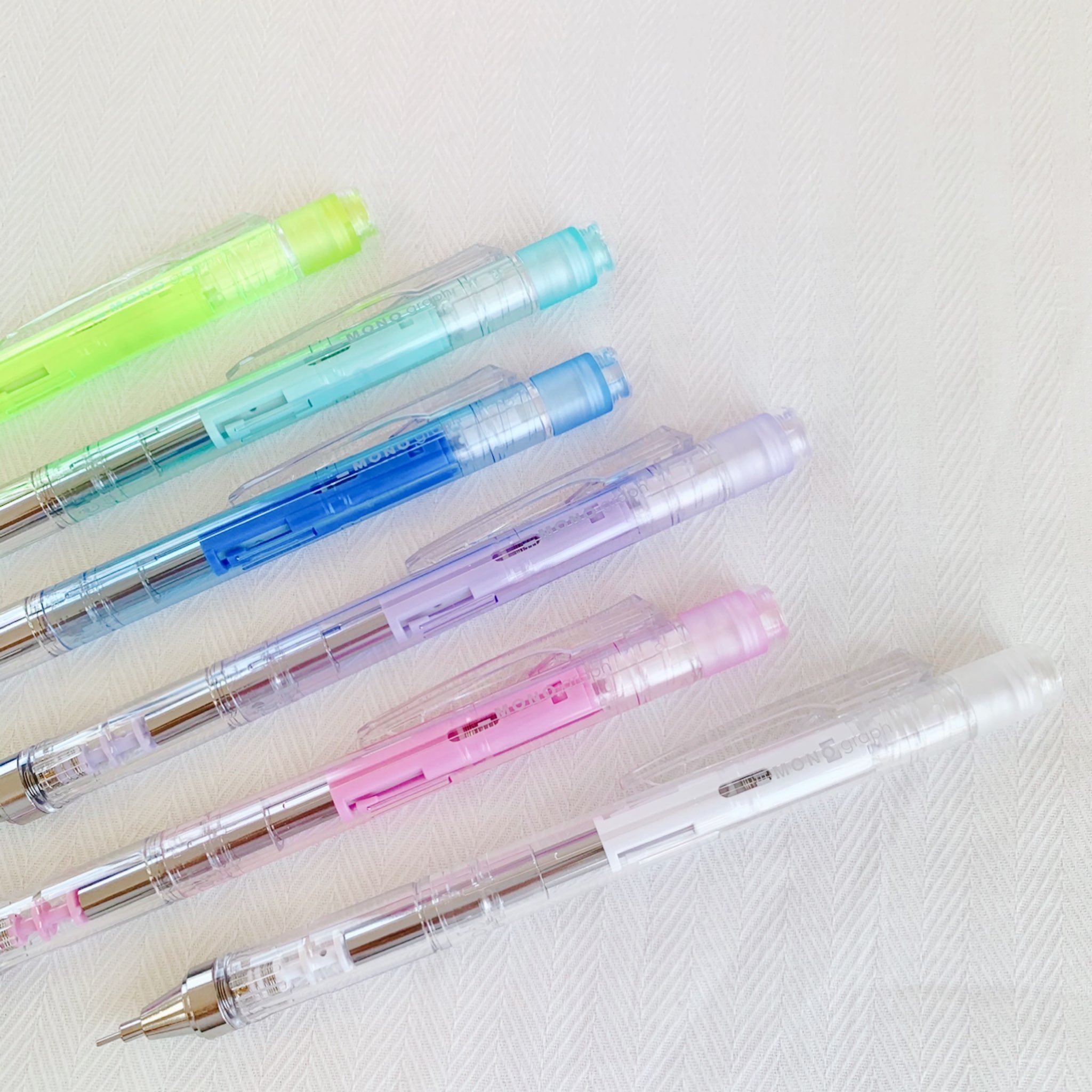 シブヤ文房具 公式 モノグラフのおすすめポイント 使いすぎて塗装が剝げているモノグラフを添えて T Co nnkkakdr Twitter