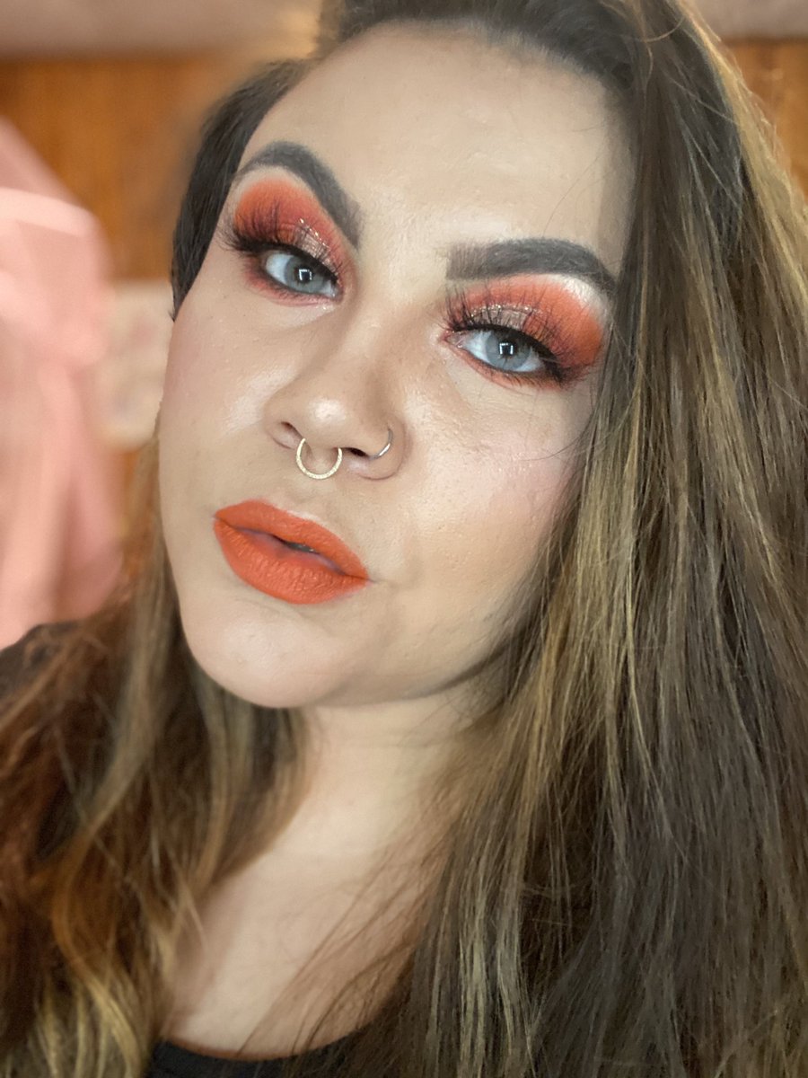 MOTN 🎨 

<a href="/JeffreeStar/">Jeffree Star</a> <a href="/ABHcosmetics/">Anastasia Beverly Hills</a> <a href="/ttdeye_colors/">TTDeye</a> 

#makeup #makeupartist #undiscovered #selftaught