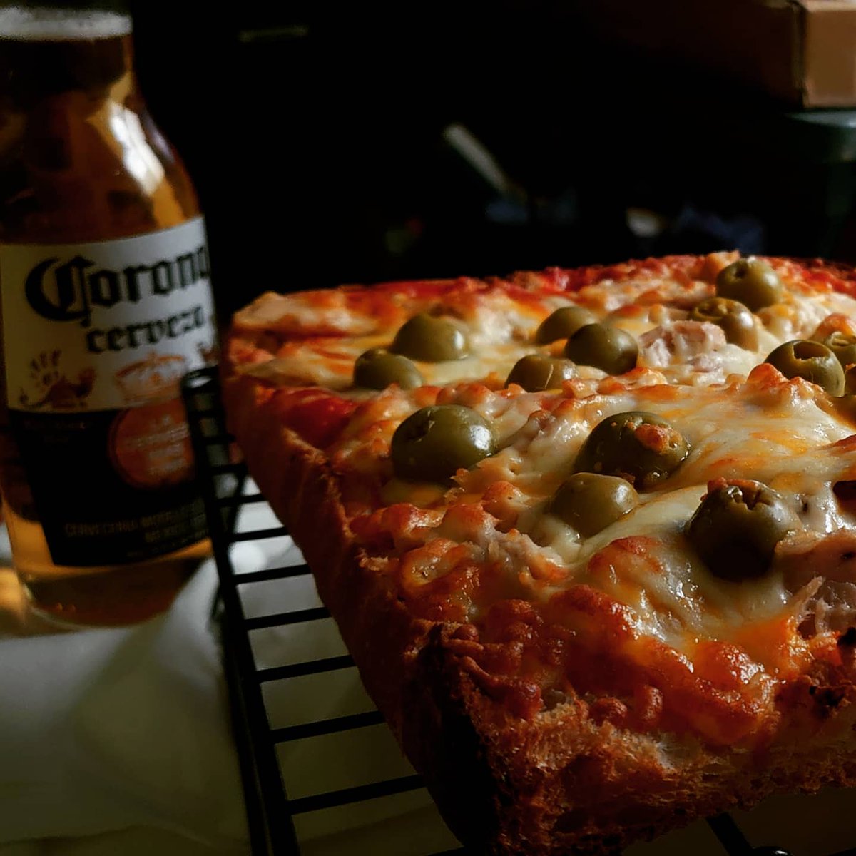 Y de comida calórica uhhhhh....nos hicimos Panini de atún ,olivas,con salsa de tomate y queso a tutti pleni