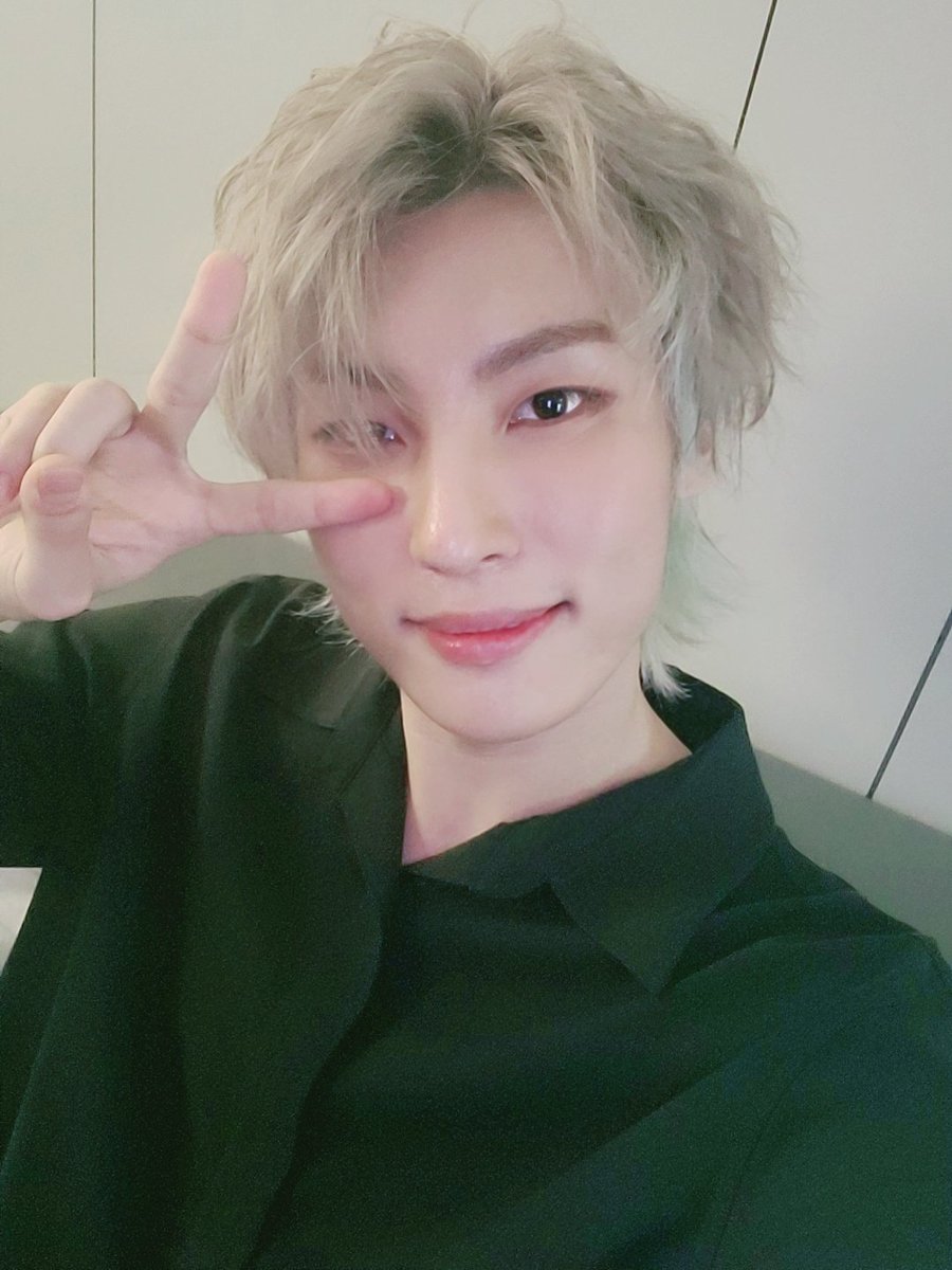 Checkmate_tweet's tweet photo. [#용석]
오늘은 쳌메가 뮤뱅에 출격하는 날!!💥
본방사수할 준비되셨나요?!🤨 https://t.co/dPACETqkwR
