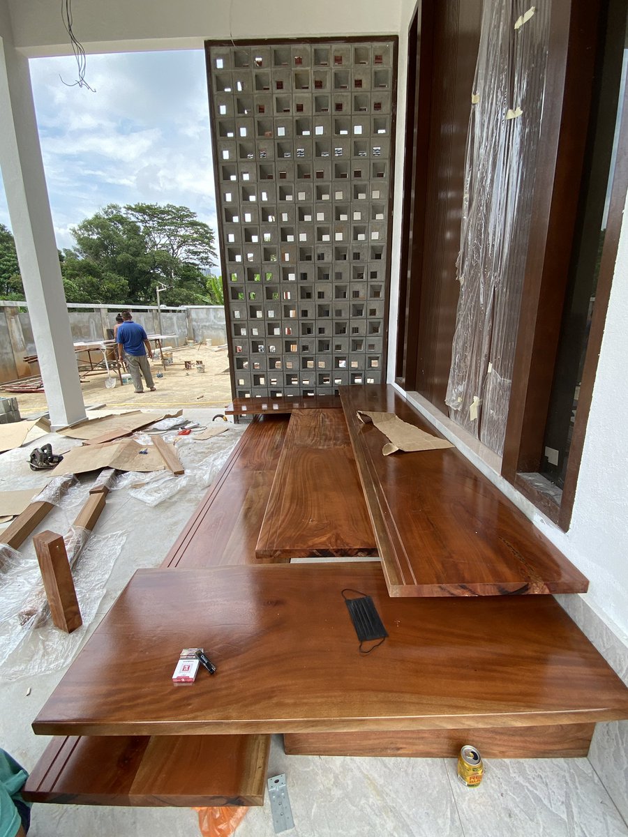 ArHazrin's tweet image. Architecture design is also about paying attention to the intricate details. We are not just designing for aesthetics, but also for practicality, convenience, workable and uniqueness. Design everything there is to design, eg. doors, stairs, windows, toilets, handrails, walkways.