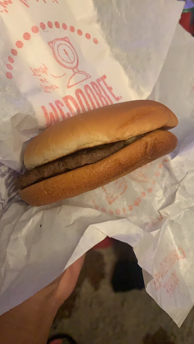 How is this a McDouble, McDonald’s?! I was excited, hadn’t eaten all day after surfing. Lame 😒 #ThisIsWhyIDontEatYourFood <a href="/McDonalds/">McDonald's</a>