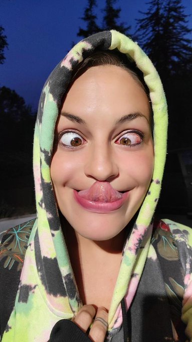 Next person that tells me I'm weird for loving cum in my eyes needs to get some more unresolved childhood<a href="/tag/iloveporn"class="tags"><span>#iloveporn</span></a>