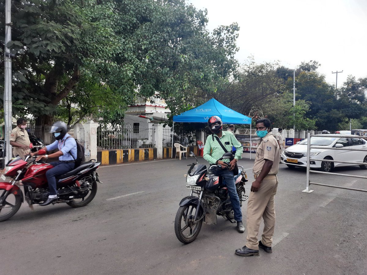 maheshprasadna2's tweet photo. #lockdown
#agsquare
@BBSRBuzz @SasamalDebasish https://t.co/re6o15ak33