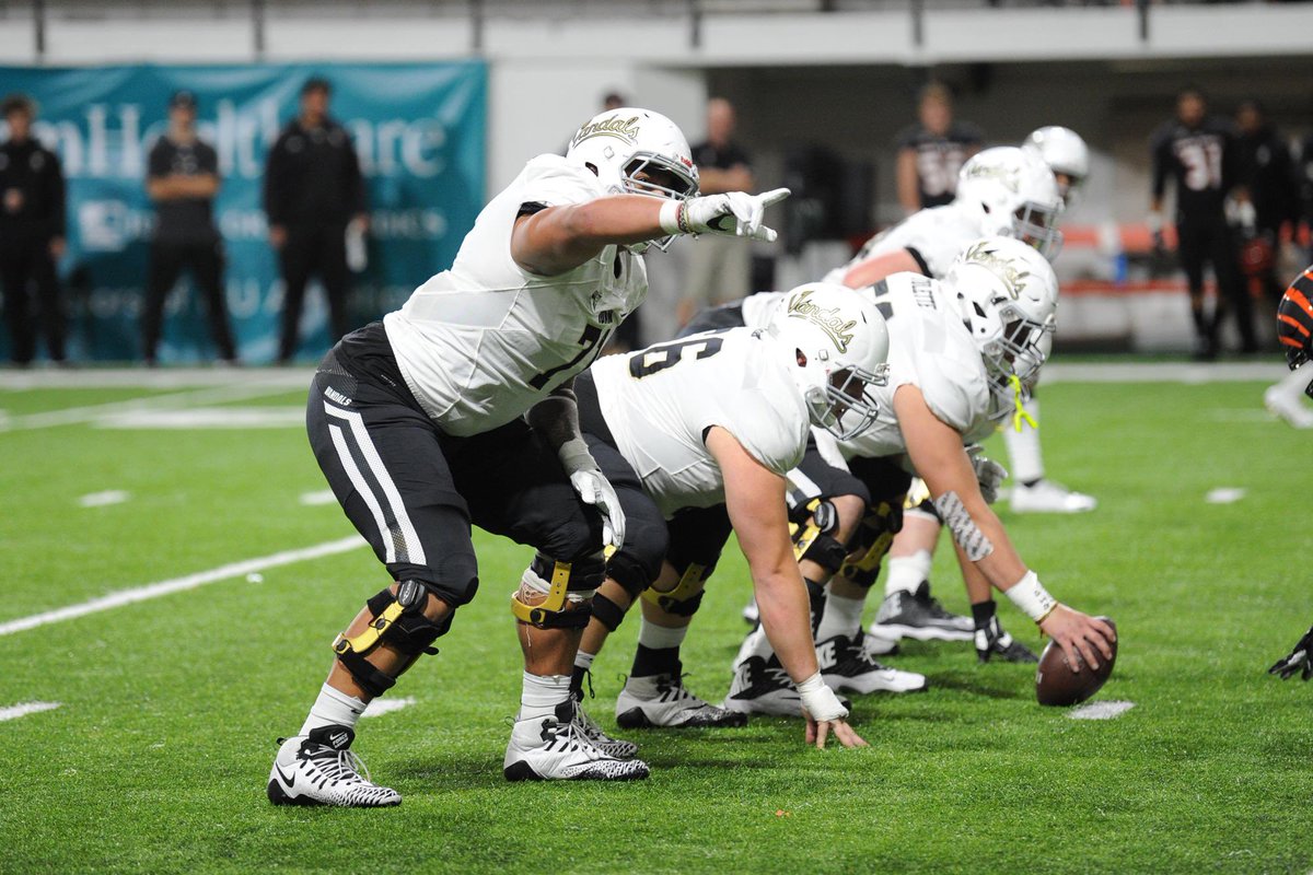 CamdenCapus (@camdencapus) on Twitter photo Blessed to receive an offer from the University of Idaho. Thank you <a href="/CoachT_Spencer/">Tony (TS) Spencer</a> and the rest of the coaching staff. <a href="/BishopGormanFB/">Gaels Football</a> @bangulo <a href="/GregBiggins/">Greg Biggins</a> <a href="/UCReport/">UnCut Report</a> <a href="/hudsonmillerr/">Hudson Miller</a> <a href="/BwireJJ/">JJ Bwire</a> <a href="/JakeTaylor_79/">Jake Taylor</a> #gata Blessed to receive an offer from the University of Idaho. Thank you <a href="/CoachT_Spencer/">Tony (TS) Spencer</a> and the rest of the coaching staff. <a href="/BishopGormanFB/">Gaels Football</a> @bangulo <a href="/GregBiggins/">Greg Biggins</a> <a href="/UCReport/">UnCut Report</a> <a href="/hudsonmillerr/">Hudson Miller</a> <a href="/BwireJJ/">JJ Bwire</a> <a href="/JakeTaylor_79/">Jake Taylor</a> #gata