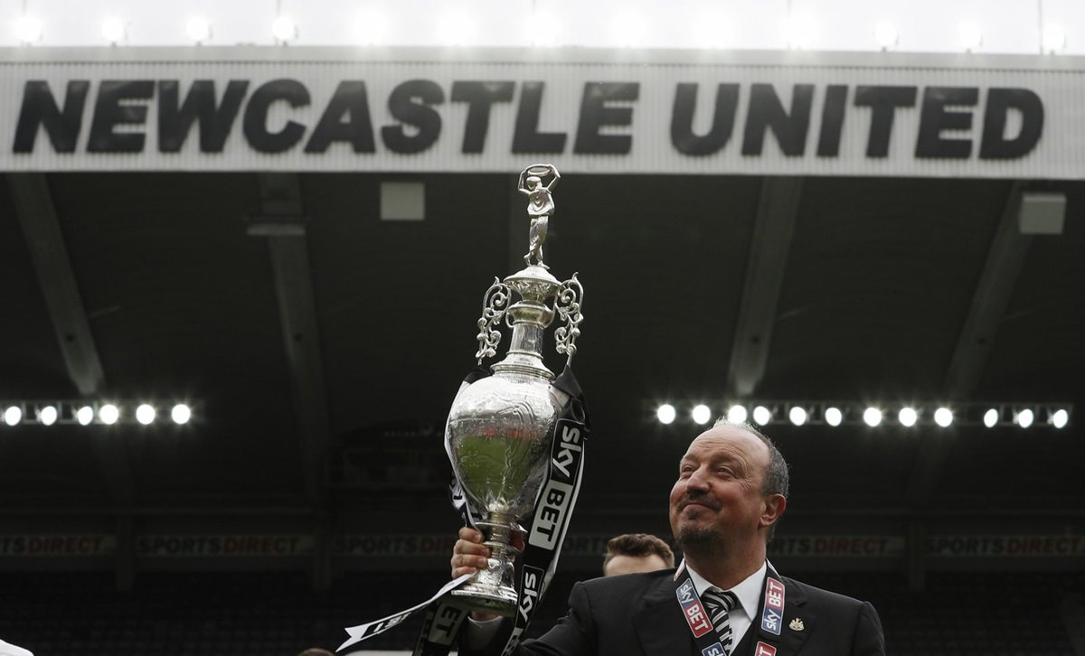 Jason_Mag's tweet photo. 07/05/2017 @NUFC 3:0 @BarnsleyFC

Champions!💪⚫️⚪️#Rafalution #nufc https://t.co/xRgclDMrxw