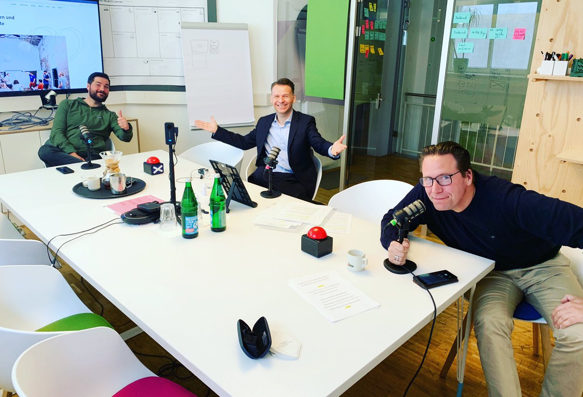 Das #DigitalDuell war heute mit Folge 18 bei Jan Kus von #Railslove zu Gast. Jan ist bekannt rund um die Diskussion zu der #Luca-App und den zugehörigen #Vergabeverfahren. Das Ergebnis gibt es am Sonntag überall wo es Podcasts gibt, bei YouTube und digitalduell.de