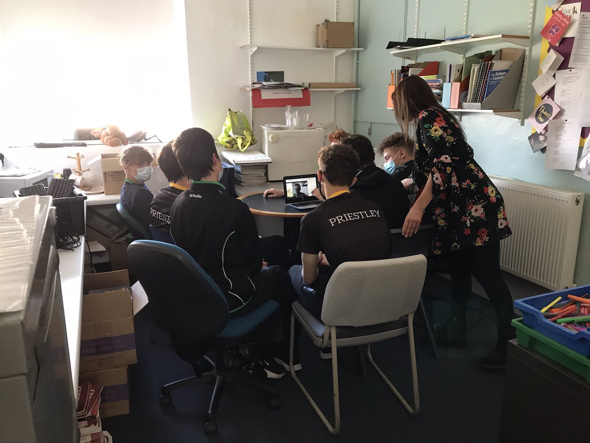 suemoreton1's tweet image. Some of 10P attended a virtual focus group with @UniofExeter outreach this morning- helping to shape the future of #universitystudy thanks @DHSBHistory and Ms Ray for supporting @DHSBoys @BerrymanNick @Danjjroberts