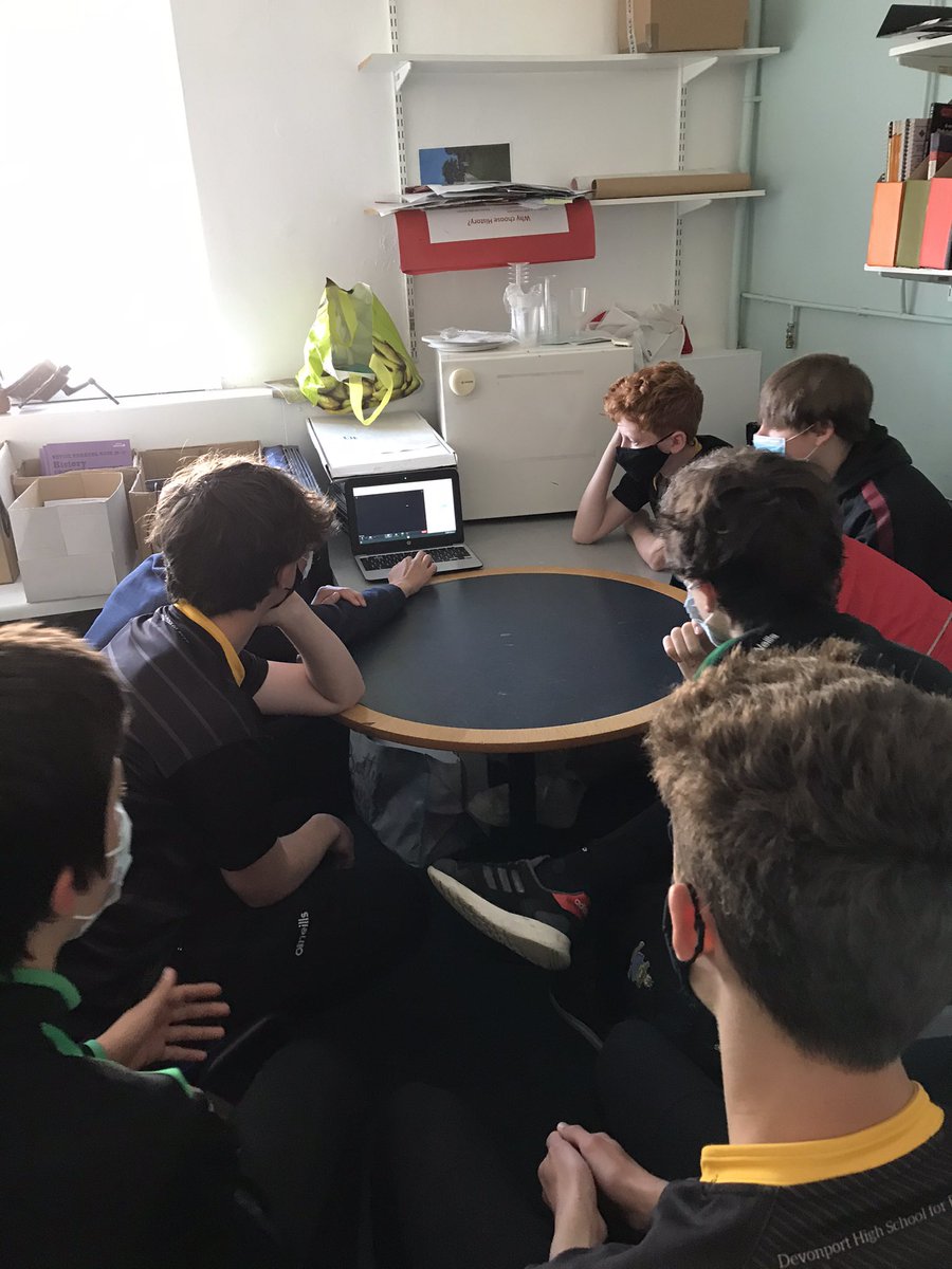 suemoreton1's tweet image. Some of 10P attended a virtual focus group with @UniofExeter outreach this morning- helping to shape the future of #universitystudy thanks @DHSBHistory and Ms Ray for supporting @DHSBoys @BerrymanNick @Danjjroberts