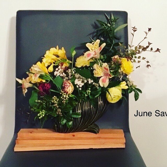 ‘The Next Step’ was the title for our May competition. Thank you to everyone who sent in photos of their arrangements. #eastpreston #floral #flowerarrangers #flowerarrangment #may #flowerclubs #angmering #rustington