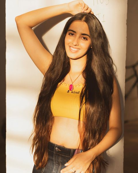 E0x8w19VEAAwjM2?format=png&name=small