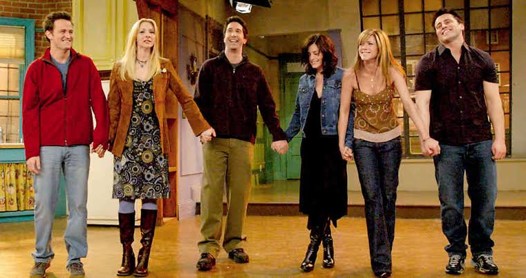 KevinAl25088211's tweet photo. Recuerdos!!😯

Un día como hoy,hace 17 años
Se transmitía el último Capítulo
De la Serie Icónica "Friends"☹️

¿A alguien le gusta esta serie?🔥

#Friends https://t.co/xy79pylGYF