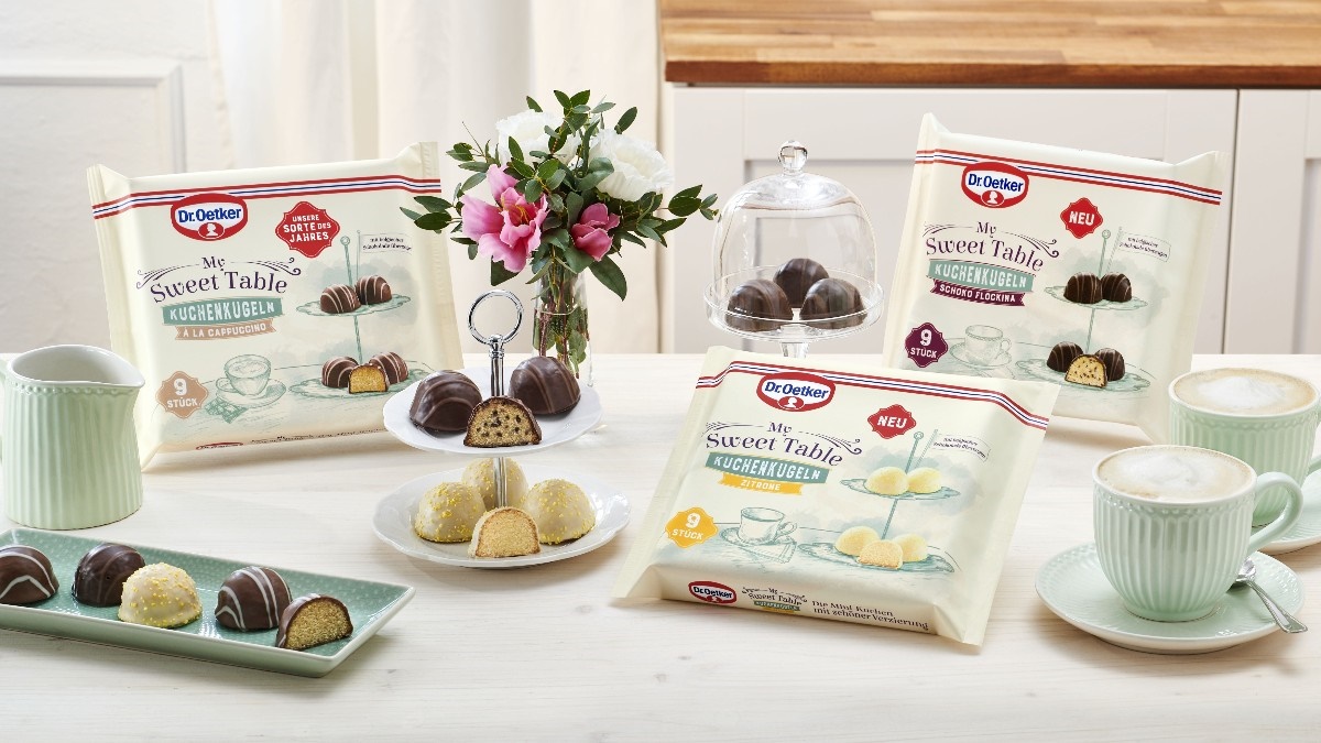 DrOetkerDE's tweet photo. Ab jetzt dreht sich alles rund ums kleine Kuchenglück 🍰😍: Die neuen #MySweetTable Kuchenkugeln überzeugen in drei köstlichen Sorten sowohl optisch als auch geschmacklich. 😊😋 Alle Infos gibt's hier: https://t.co/OUnrW1qxFK https://t.co/3hPL959Gg9
