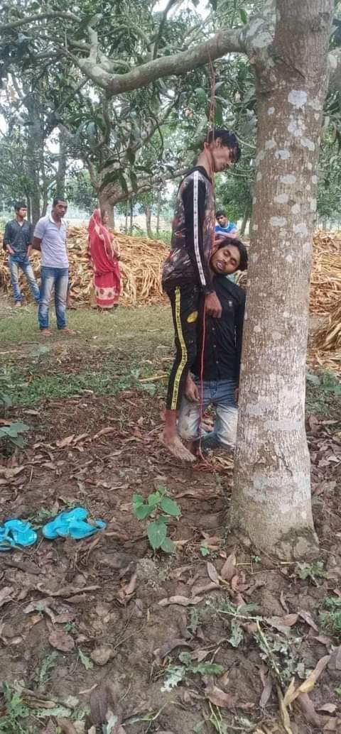 SJBarma's tweet photo. Two BJP Worker Killed by TMC Goons In Malda (Manoj Mandol & Chaitanya Mandol).
#BengalBurning #ModiIsSleeping
#WeWantNorthBengaliState
#WeWantNorthBengal https://t.co/Xi2BqNOYfn