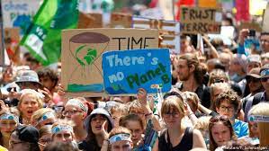 lindezuidema's tweet image. In conversation with @pilitaclark #SOU2021 @TimmermansEU underscores the role of young people #ClimateAction #climate: 

-need for inter-generational responsibility
-young people already have huge influence, shouldn&apos;t be shy to participate in debate
-let&apos;s lower #voting age to 16