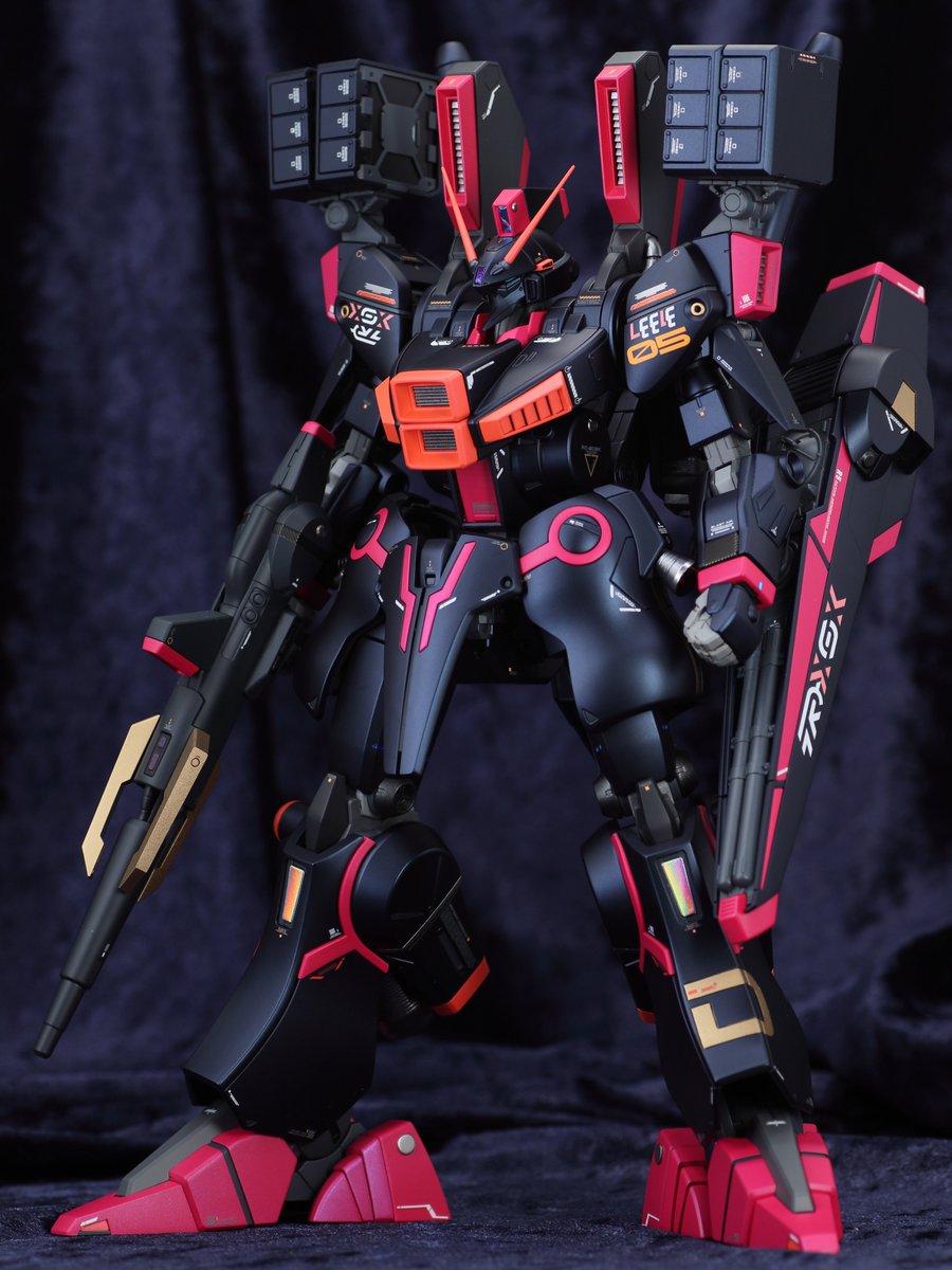 Yadon Mg ガンダムｍｋ ｖ 完成です 基本的にはキットそのままでかっこいいｍｋ ｖなので いつも通り少しのディテールアップ工作と色変え遊び 今回はカラーリングはガンダムオンラインのカラーをベースに好みで少し変更して塗装してみました つづく