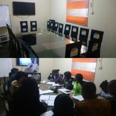 businessWCng's tweet photo. BWC Conference &amp; Training Room available for rent.
Situated in a serene environment, Fully Air conditioned, Writing White Board, Large Screen projector with an HDMI cable. Price affordable
Pls call +2348130336602 
Visit us at : 23, Dipeolu Street, Off Obafemi Awolowo way, Ikeja. https://t.co/h0XrFMqVxp