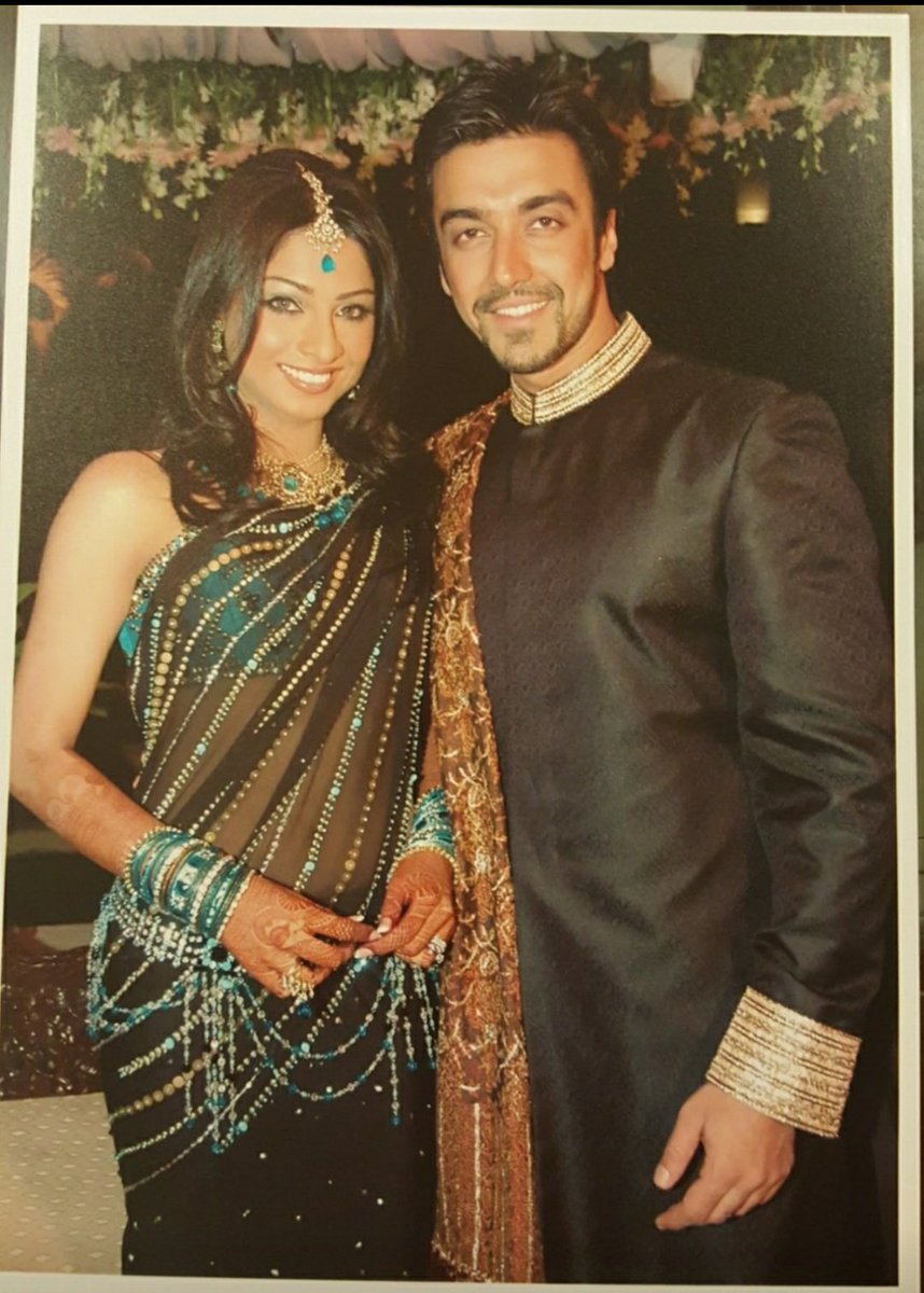 SamitaBangargi's tweet image. Throwback to my wedding day. Felt like sharing this pic. #receptionready #love #togetherforever ❤ @AshishChowdhry ❤
