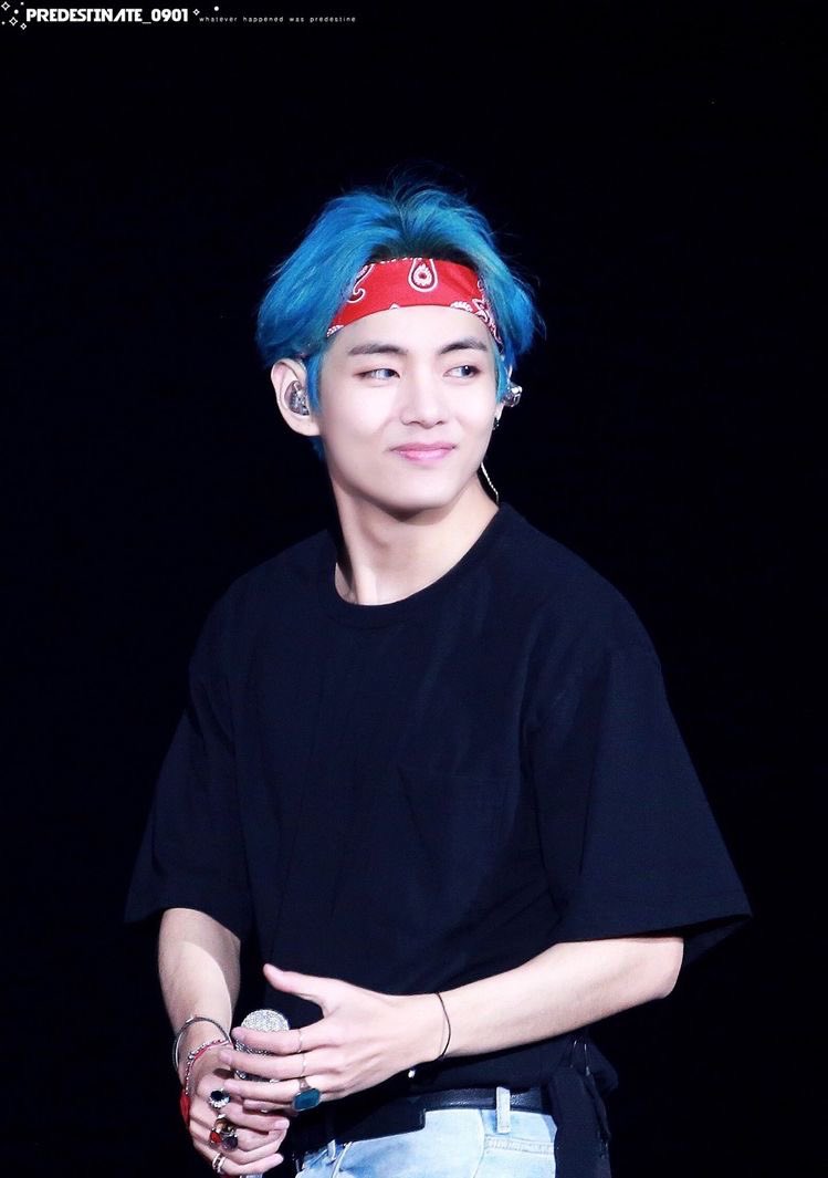 blue hair taehyung- a pretty thread