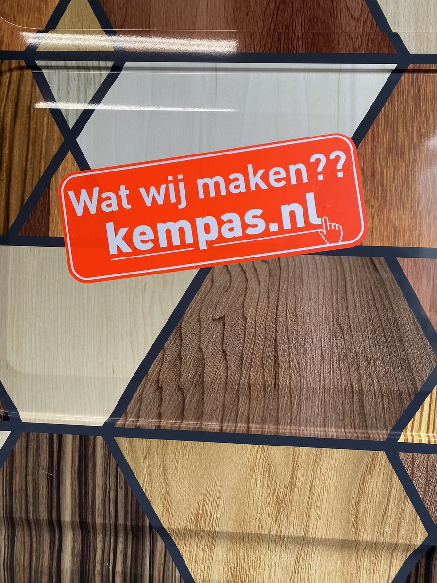 plintxl's tweet photo. #kempas staat online, en nu goed zichtbaar met stickers op de aanhanger, bedrijfswagen en Golf. #wijbosch #kempas #interieurbouw #maatwerk https://t.co/0InpoG3X6o