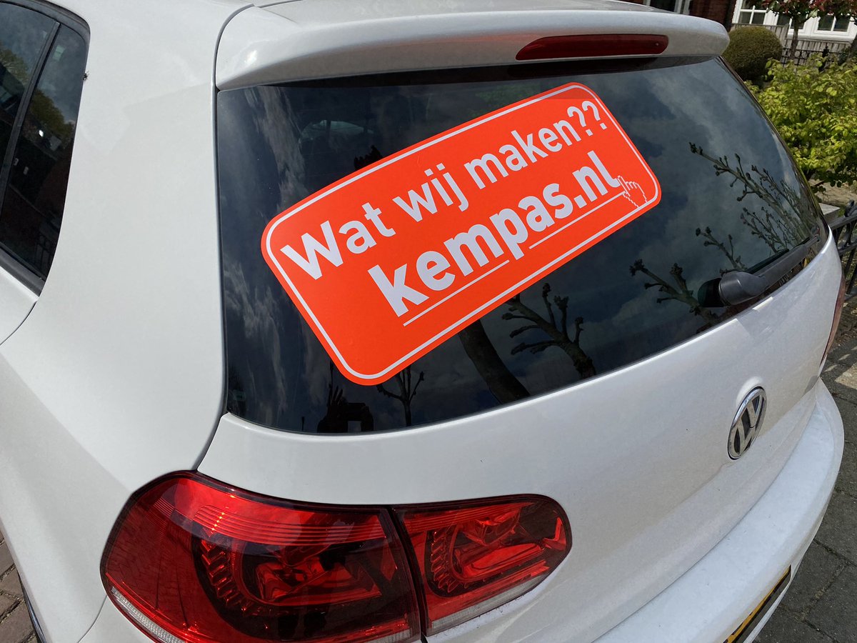plintxl's tweet photo. #kempas staat online, en nu goed zichtbaar met stickers op de aanhanger, bedrijfswagen en Golf. #wijbosch #kempas #interieurbouw #maatwerk https://t.co/0InpoG3X6o