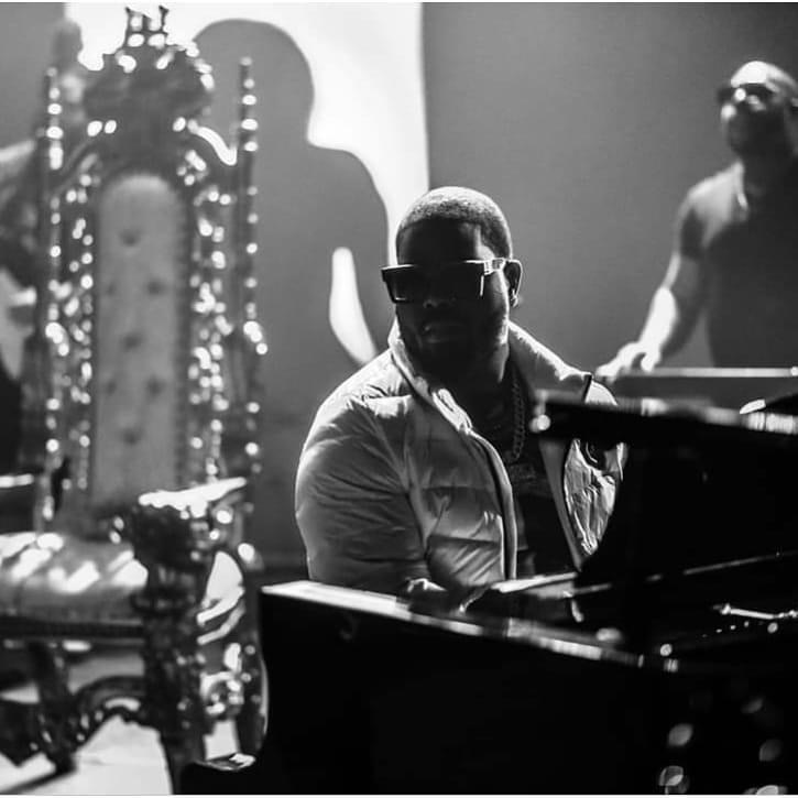 MCMENTGROUP's tweet image. ANTFARMUSIC FEAT. TOP5 READY TO HIT THE BIG STAGE~STAY TUNED~FOLLOW @official_antfarmusic on ig and subscribe to Antfarmusic on YouTube. #ANTFARMUSIC #COOPPRESENTS #MCMENTERTAINMENTGROUP #PGCOUNTY #dmv #independentartist #mtvjams #bet #hiphop #top5dc #musician #worldstar