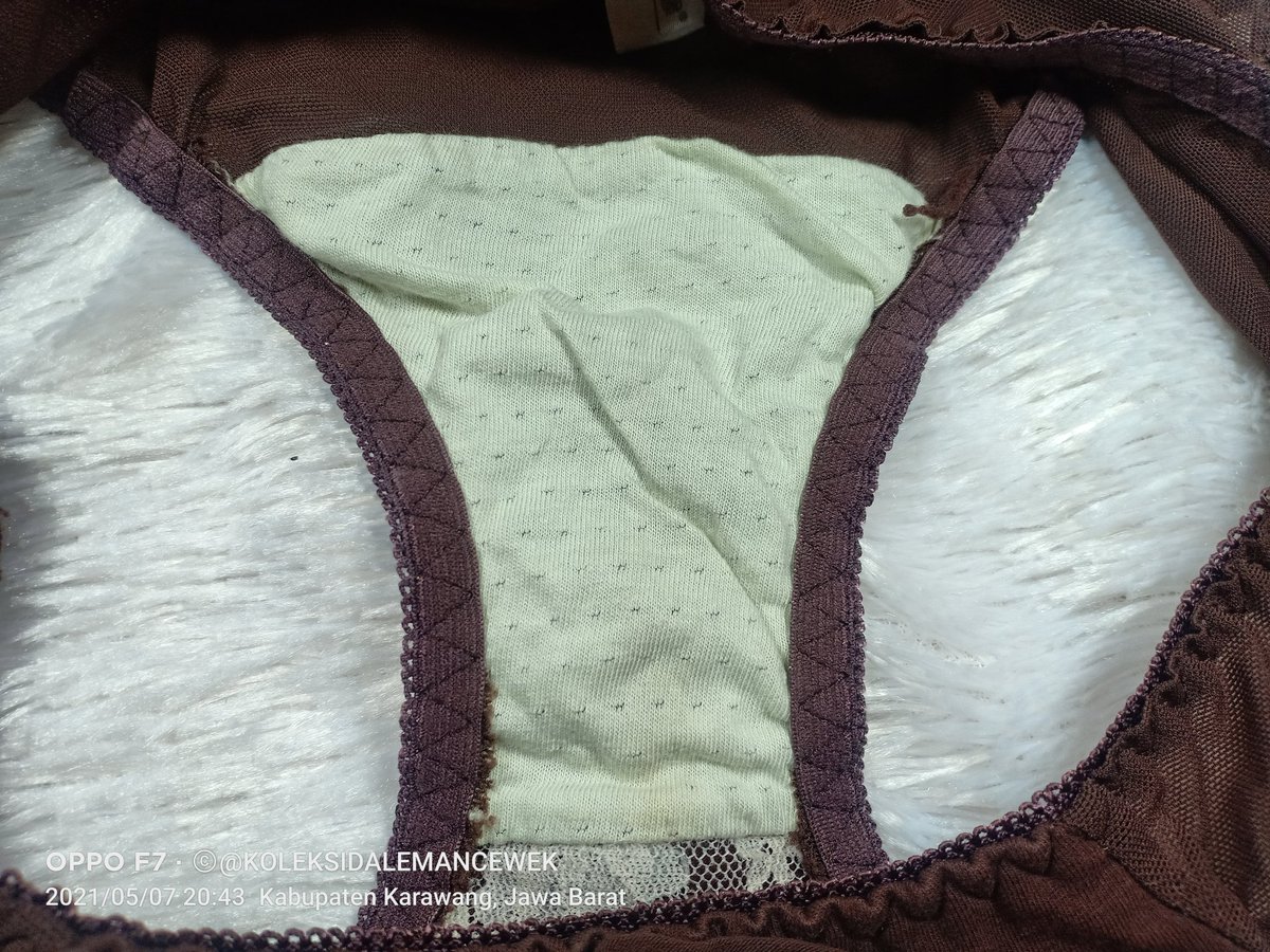 PANTY : No Branded
Size : M
Bekas cuci tanpa dipake idr 50k
Bekas dipake siang/malem idr 100k
Bekas dipake siang/malem &amp; foto idr 200k
Minat? Please Inbox for detail 😍😍😍