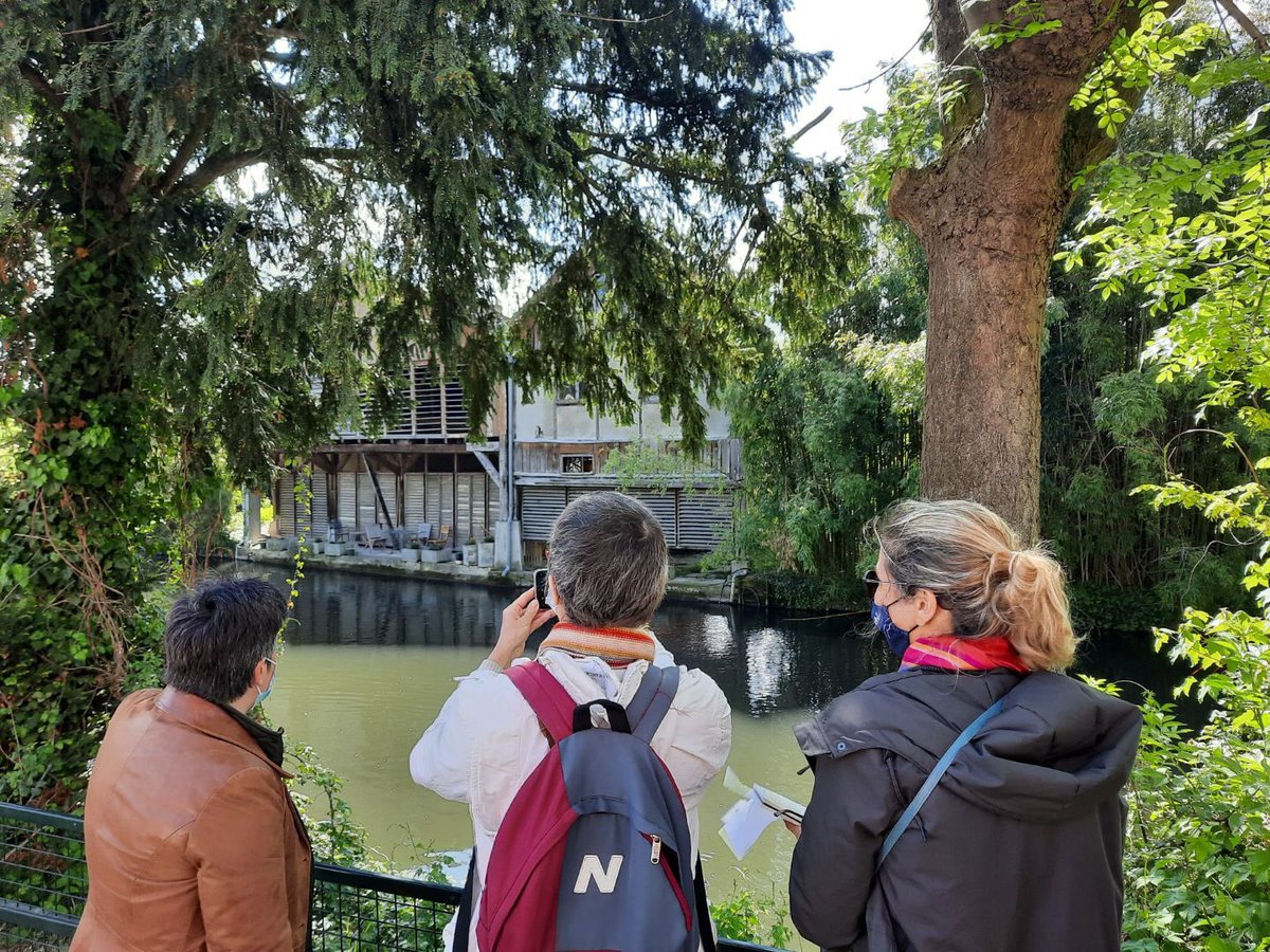 MZeghouf's tweet image. L’office de tourisme @SEssonnesenart de @grandparissud a reçu ce matin à @Corbeil91100 la visite de Marie Burin des Roziers du @GuideDuRoutard venue découvrir la richesse de notre territoire dans le cadre d’une prochaine édition d’un guide spécifique d’activités sur Paris-IDF.
