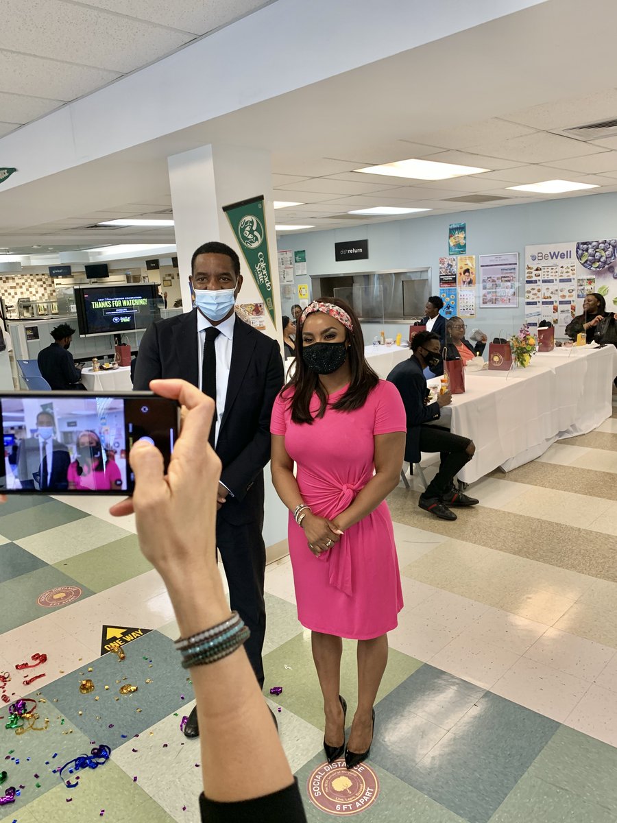 TheSEEDSchoolMD's tweet photo. The day is finally here!!  👏 🎉.. and so is WBAL #SeniorCelebration #Classof2021 #SeedsofSpring https://t.co/7tPGzEXw9l