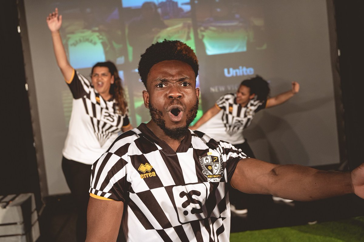 Ahead of the live-streamed performances starting on Monday, here's a sneak peek at rehearsals for the <a href="/NVBorderlines/">New Vic Borderlines</a> docu-drama #Unite - #ItsNotAsSimpleAsBlackAndWhite ⚽️

Read more about it: bit.ly/3xd0rfd

<a href="/PVFCFoundation/">Port Vale Foundation</a>
📷 Andrew Billington