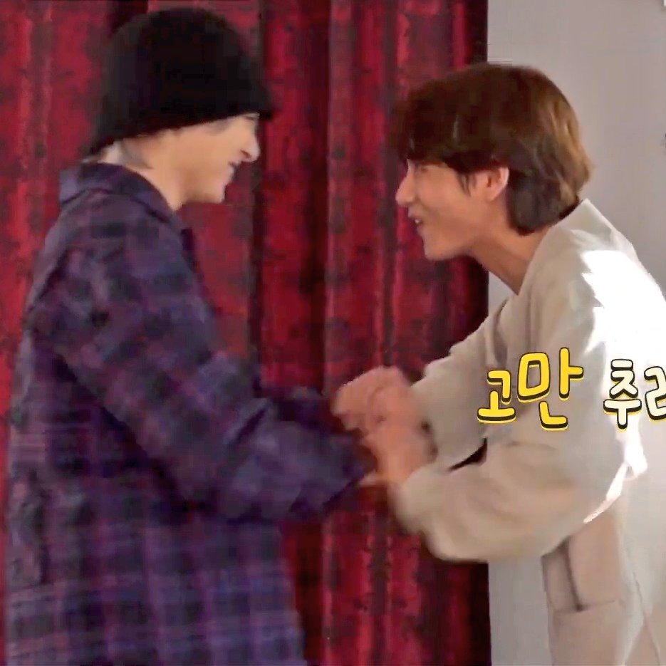Minso_noona7's tweet photo. #BTSRUNEPISODE
Vkook was so funny today๐๐คฃ๐ https://t.co/EduQPLwzbO