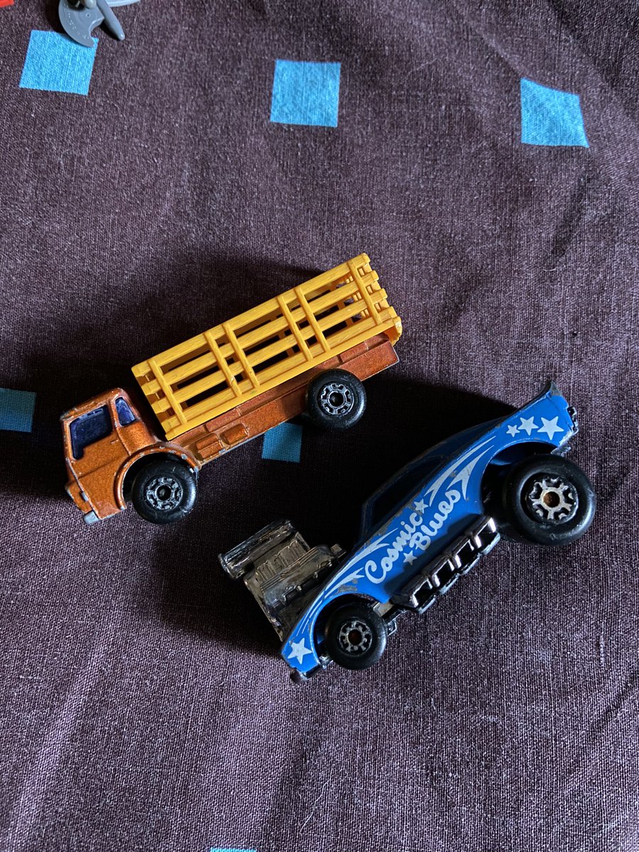 LittleJohn_RC's tweet image. Had a good day down the shops today. Lego, Matchbox and lots of cool coins, tokens #AntiqueShops #Lego #Matchbox #Coins #RomanCoins #FarmTokens #HopTokens #SilverCoins