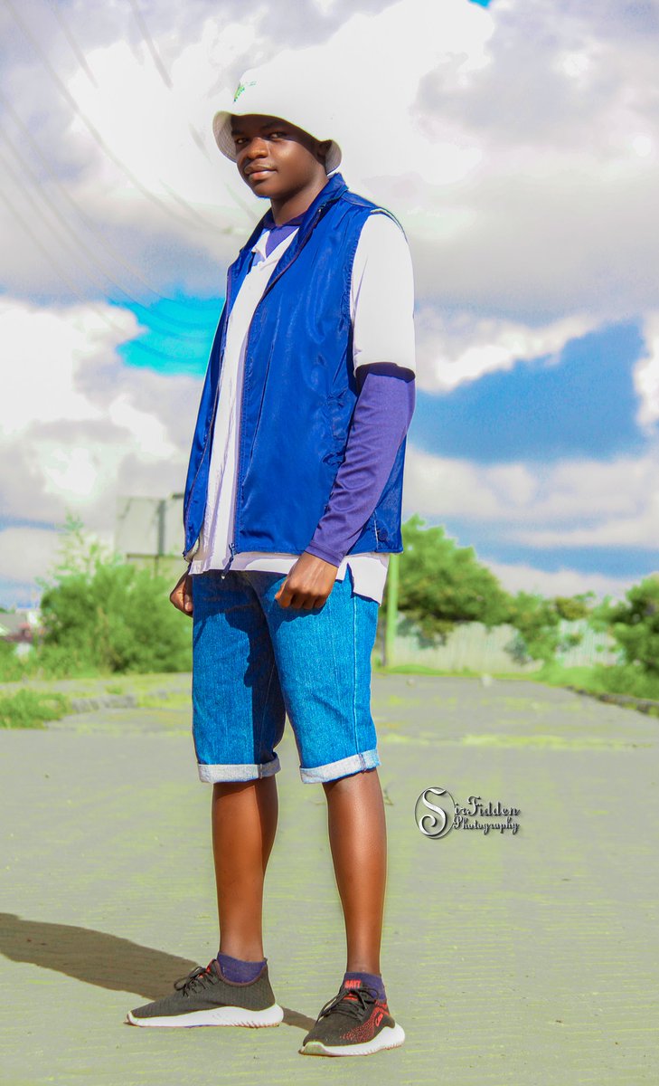 FiddenAbsalom's tweet photo. #TweetMyHustle I'm a photographer based in Nairobi and can travel 
Phone 0704869715 https://t.co/HDz68Nd8HO