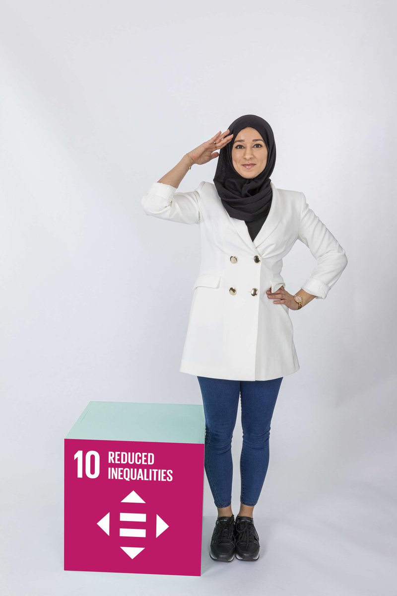 Lanthopus's tweet image. Het wordt tijd dat iedereen gelijke kansen krijgt. Dat je niet wordt beoordeeld op je uiterlijk, religie, afkomst, geslacht of geaardheid. In de blog van Hind lees je hoe iedereen bij Lanthopus ook echt gelijke kansen krijgt: bit.ly/2RCAsxC