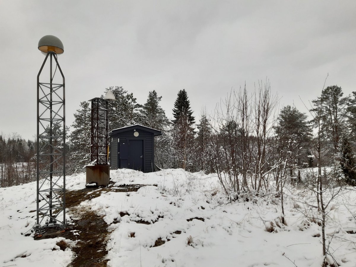 mirjambilker's tweet photo. First point of the 2021 Absolute #gravity field campaign was measured in wintery conditions at Joensuu #FinnRef #GNSS Station @HannuRuotsalai8 @fgi_nls @Maanmittaus https://t.co/OpyPMEy8Uk