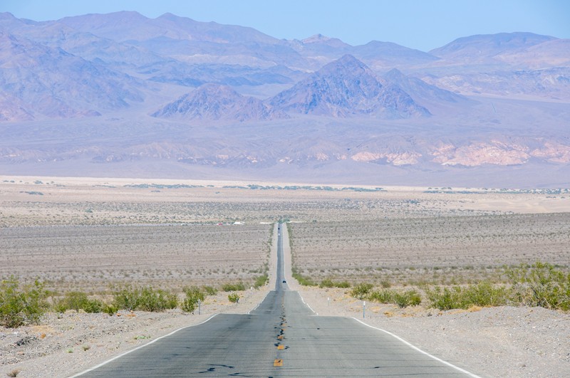 California's super-scenic Route 190 is split in two by the Sierra Nevada mountains. 

#california #nevada #route190 #roadtrippin #roadtrippin #sequoia #sequoianationalpark #visitcalifornia #visitnevada #deathvalley #deathvalleynationalpark #sceanery #travel #travelphotography