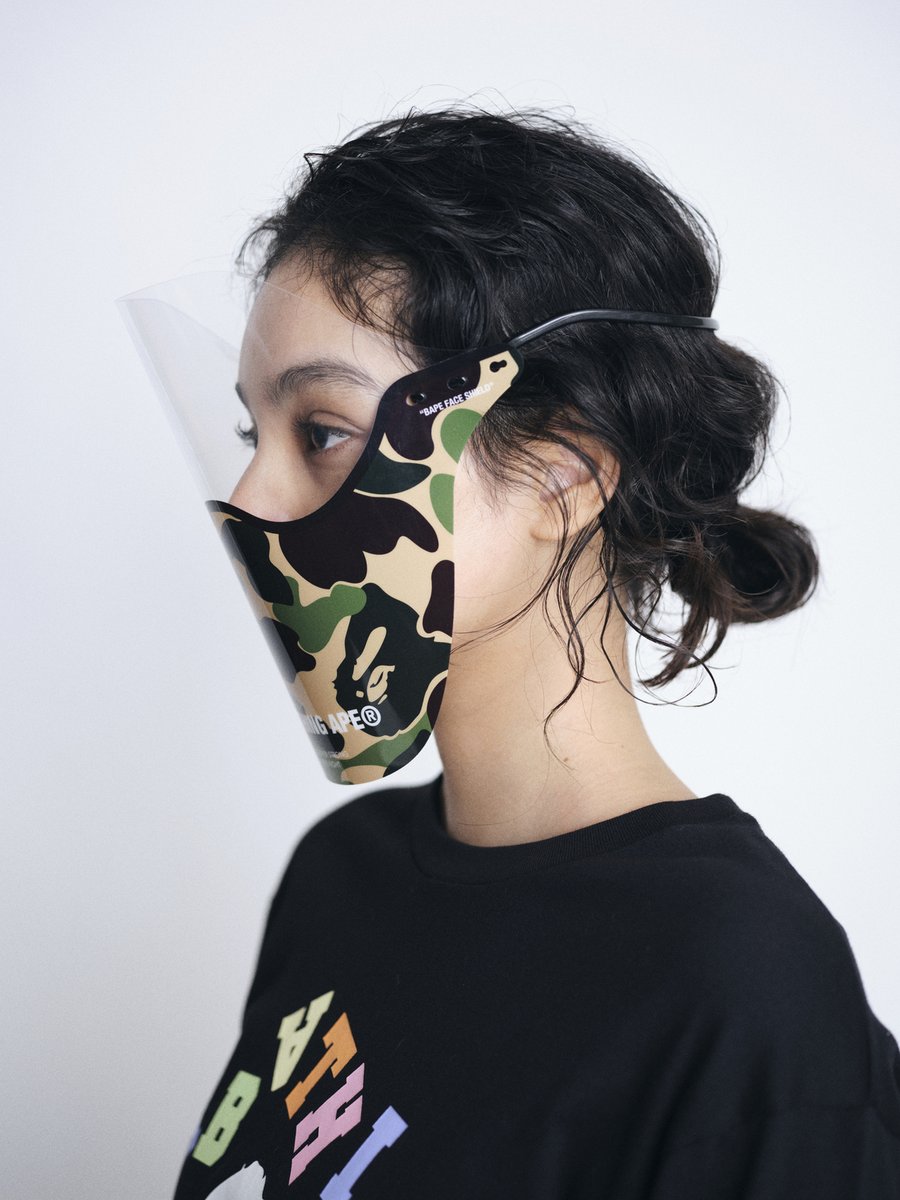 The BAPE SHIELD is unveiled. 

BAPE SHIELD starter kit and the custom parts will be available on Saturday, May 8th. 

bape.com/pages/faceshie…

#bape #abathingape #bapemask #bapecamo