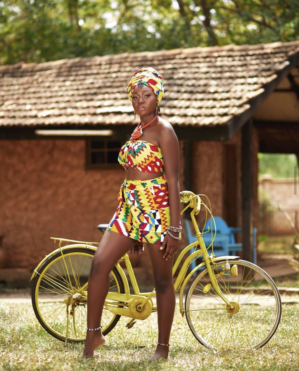 IamMzilikazi's tweet photo. TAMANINI: Promote what you love instead of bashing what you hate 30 https://t.co/N2LLCM52VA