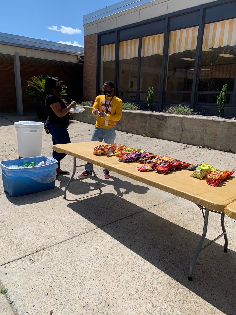 Andrenna A. Smith tweet media