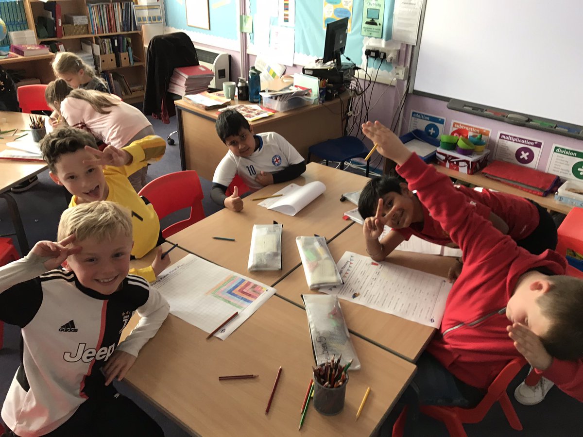 WhetstoneYear3's tweet photo. Year 3 are using their maths skills to plan a Number Day party 🔢🎉 https://t.co/qamd5fKtVT