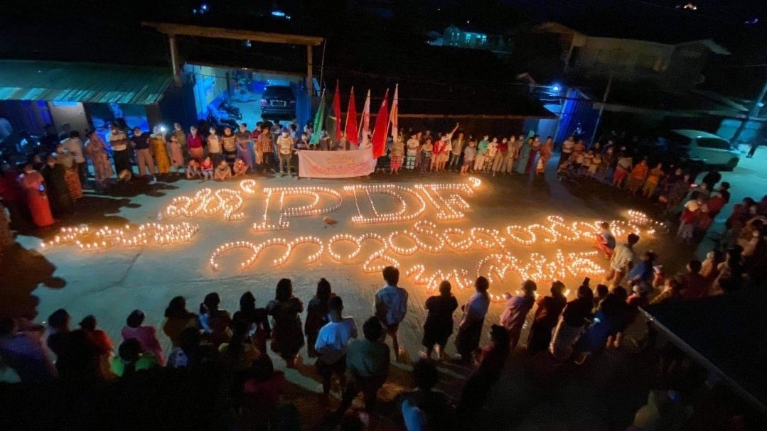 #May7Coup Sai Taung (Seikmu) Village, Hpakant Township, Kachin State. 

"Welcome to the People Defence Force (PDF)"

A colourful and bold statement of the next phase of the struggle. 

#WhatsHappeninglnMyanmar #PeopleDefenceForce