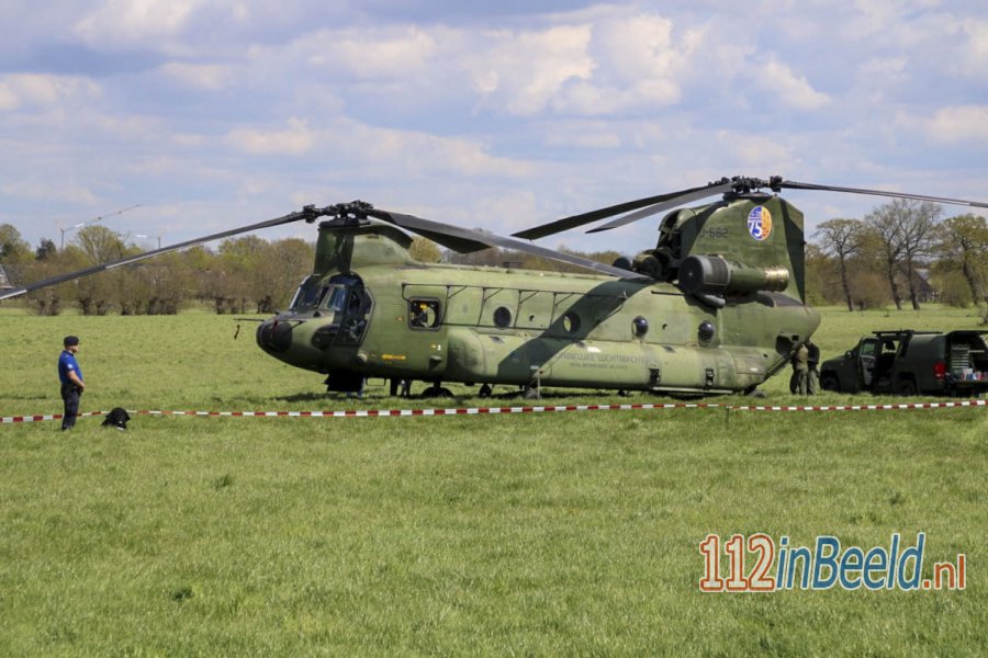 Chinook transporthelikopter opnieuw aan de grond door technische problemen. 112 in Beeld.