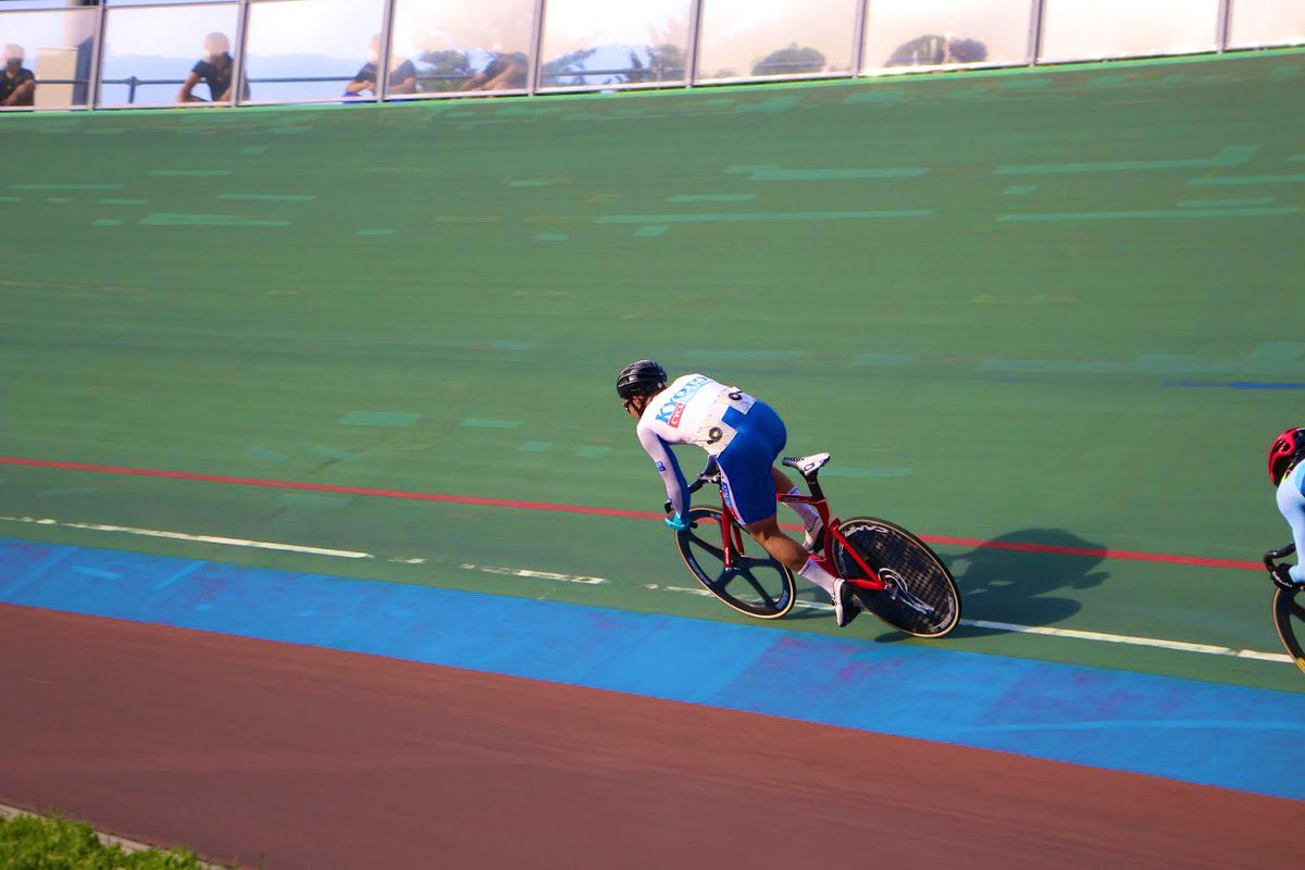 Yachikenta0706's tweet image. TRS第1戦、出場しました。
結果
スクラッチ優勝
個人追い抜き　3位
団体追い抜き　3位
マディソン　3位

良いとは言えない結果でしたが、今回のレースで改善点や目標が明確に確認できたので、今後のレースで改善していきます。

#GNLab #essential2 #WAKOS #csdesignworks #kyototoyota #yamatokogyo